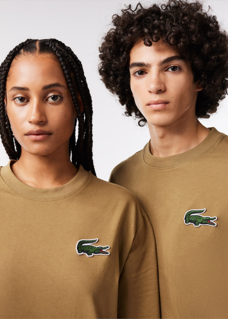 T-shirt  Lacoste loose fit avec grand crocodile marron