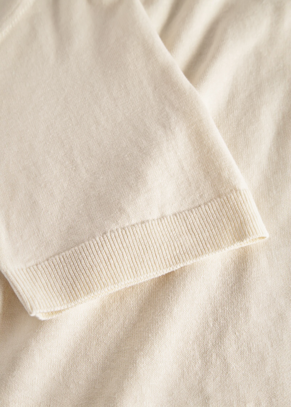 zoom manche polo leif tricot beige