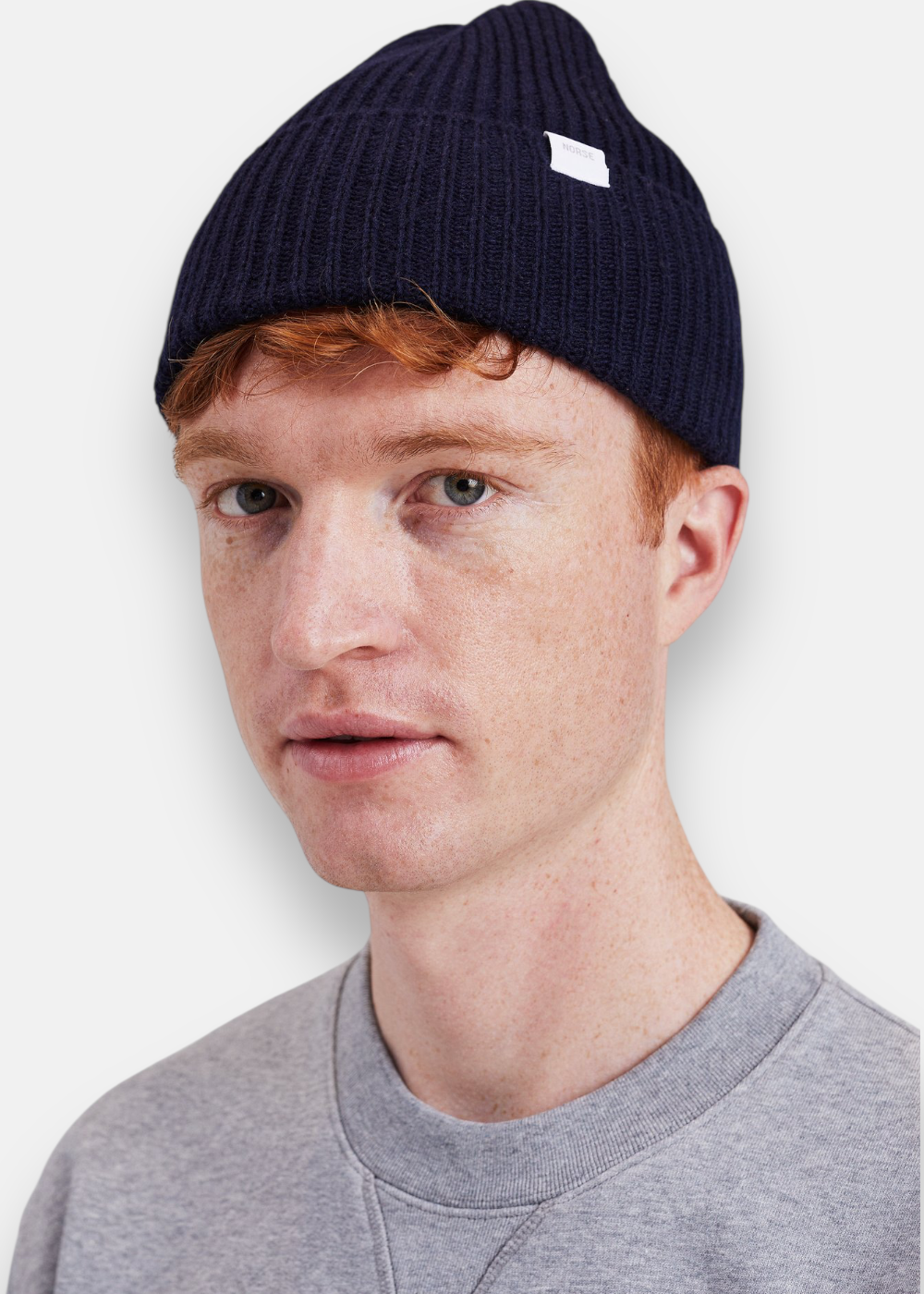 bonnet laine merino marine norse face portée