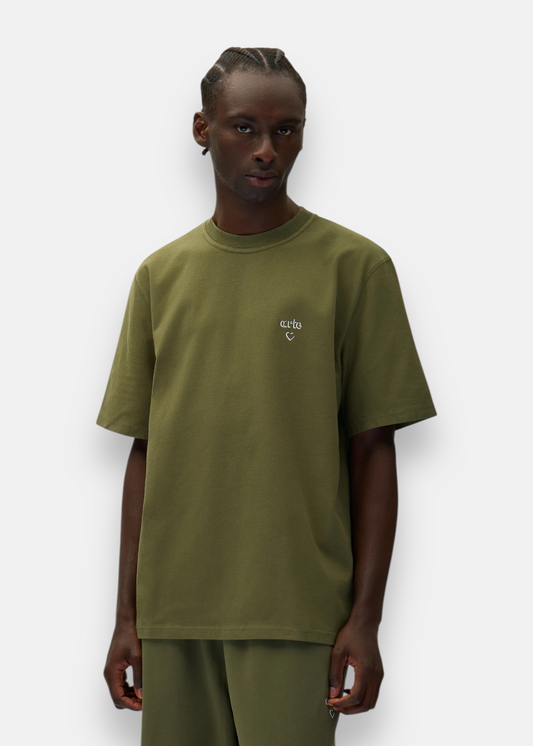 T-shirt heart logo - vert