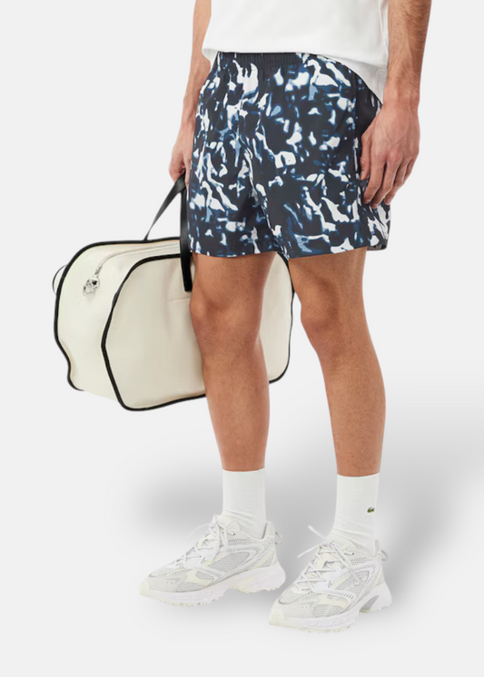 Short Lacoste imprimé bleu vue de face