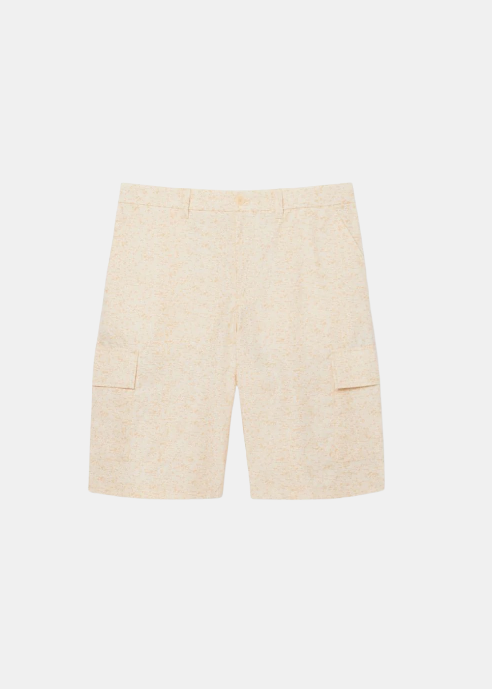 vue de face sur fond blanc du Short cargo Lacoste beige imprimé