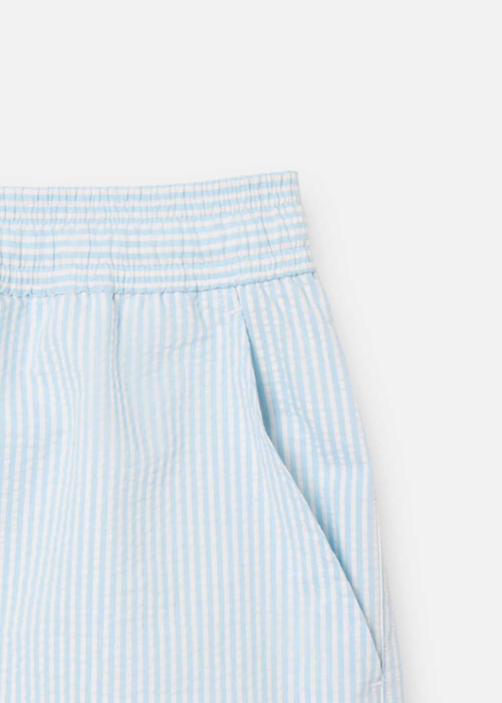Short de bain Lacoste a rayure bleu en details