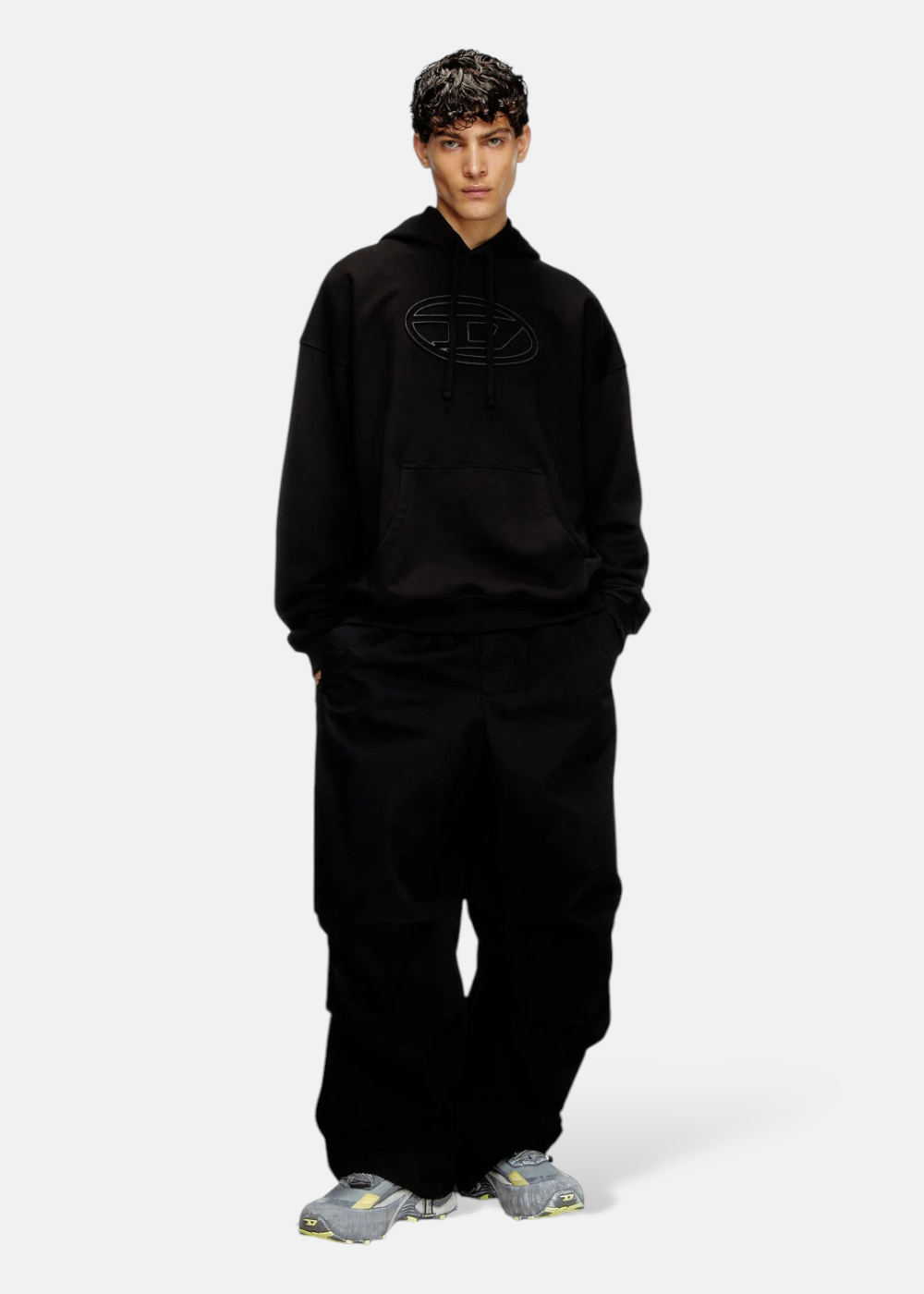 Sweat à capuche Diesel Noir porté vu de face