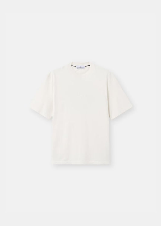 vue de face sur fond blanc du T-shirt Stone Island – imprimé dos camouflage | Purple Store