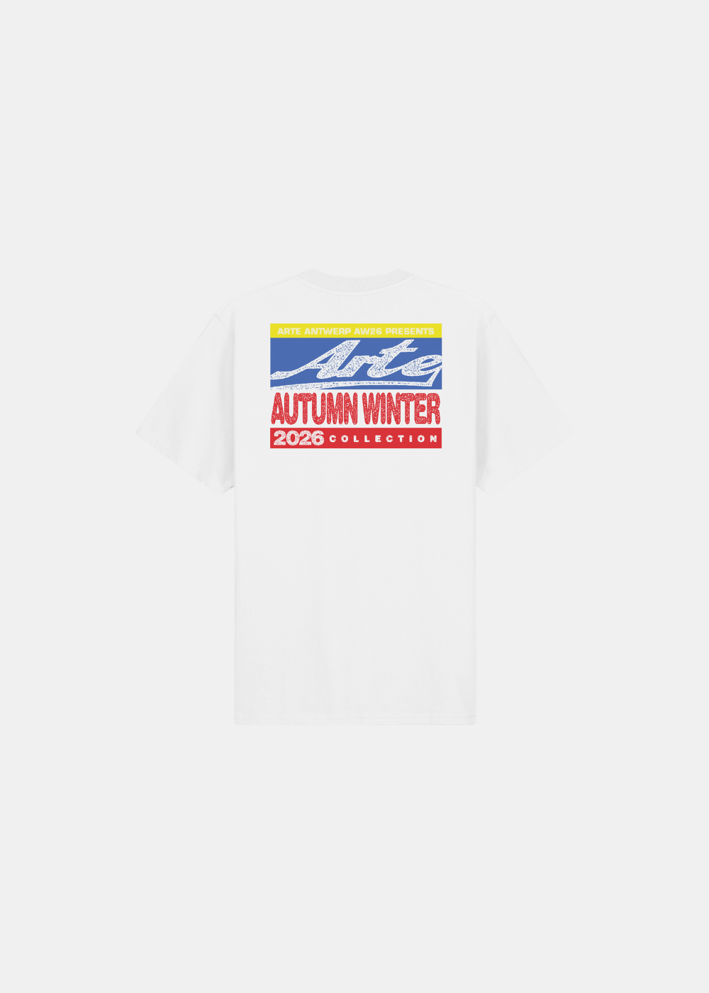 T-shirt blanc Arte-Antwerp avec grand graphique coloré et texte "Autumn Winter 2026 Collection" imprimé au dos.