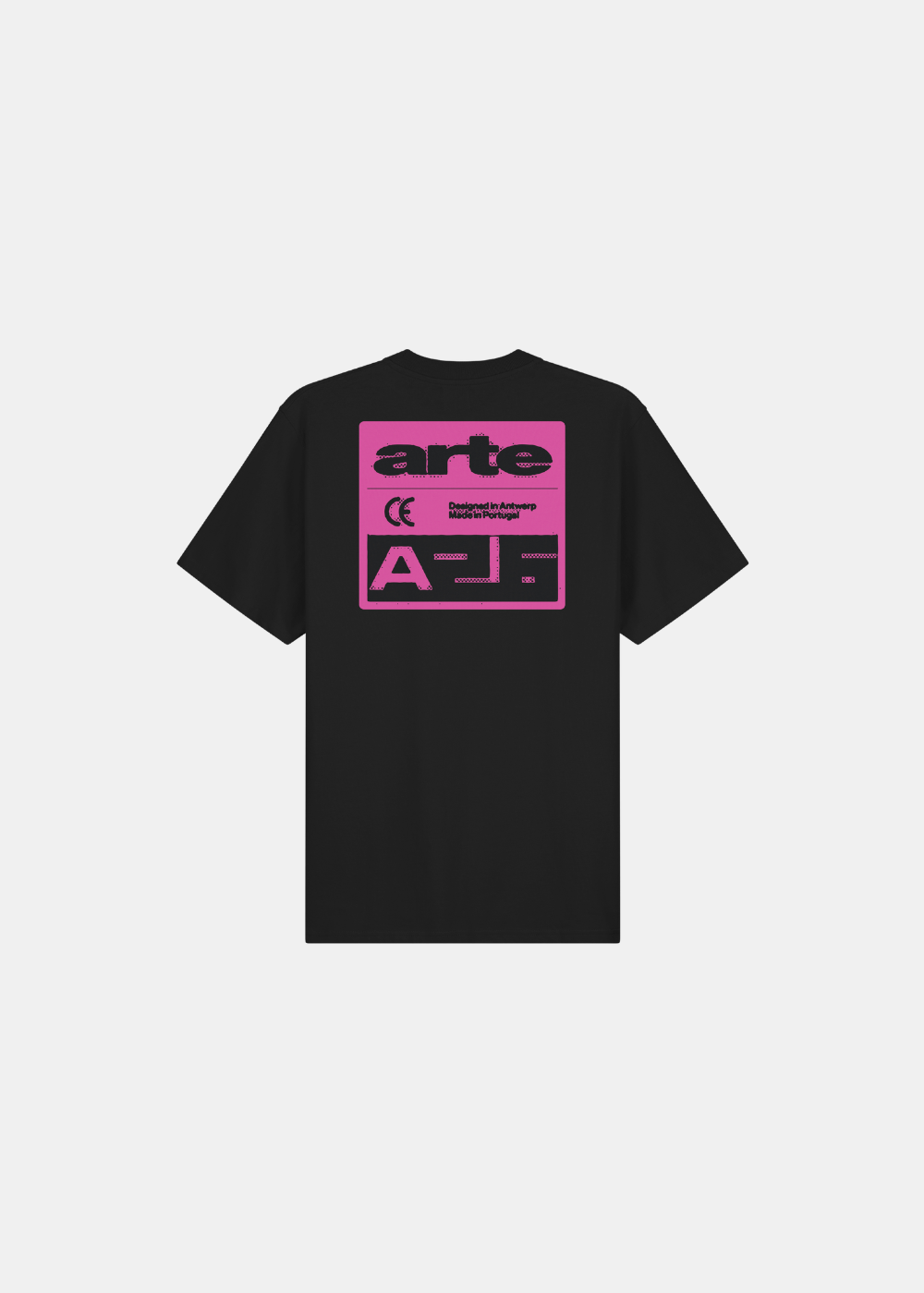 T-shirt noir Arte-Antwerp avec un imprimé carré rose graphique sérigraphié au dos.