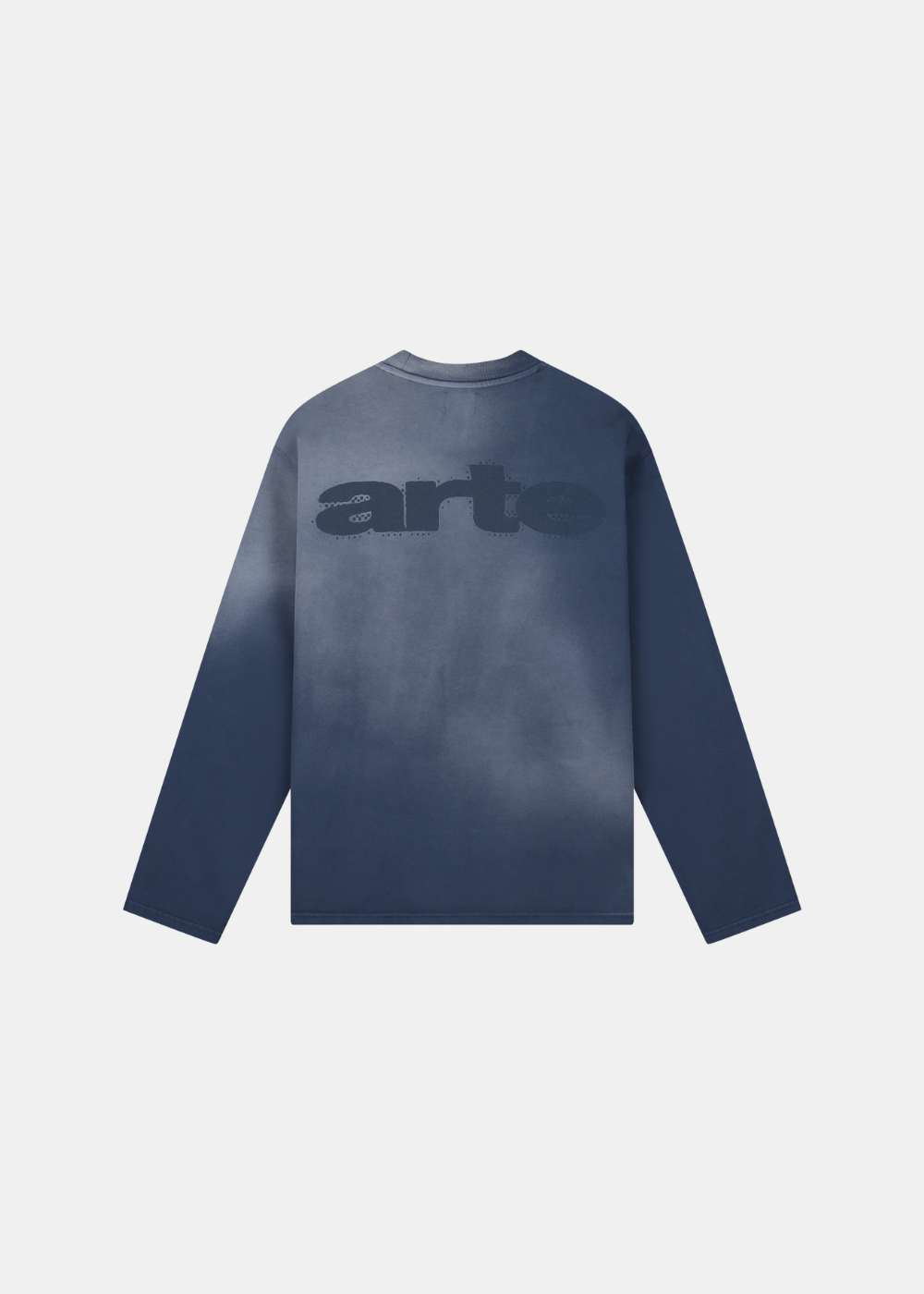 T-shirt manches longues bleu marine délavé effet sunfade Arte-Antwerp avec logo sombre au dos.