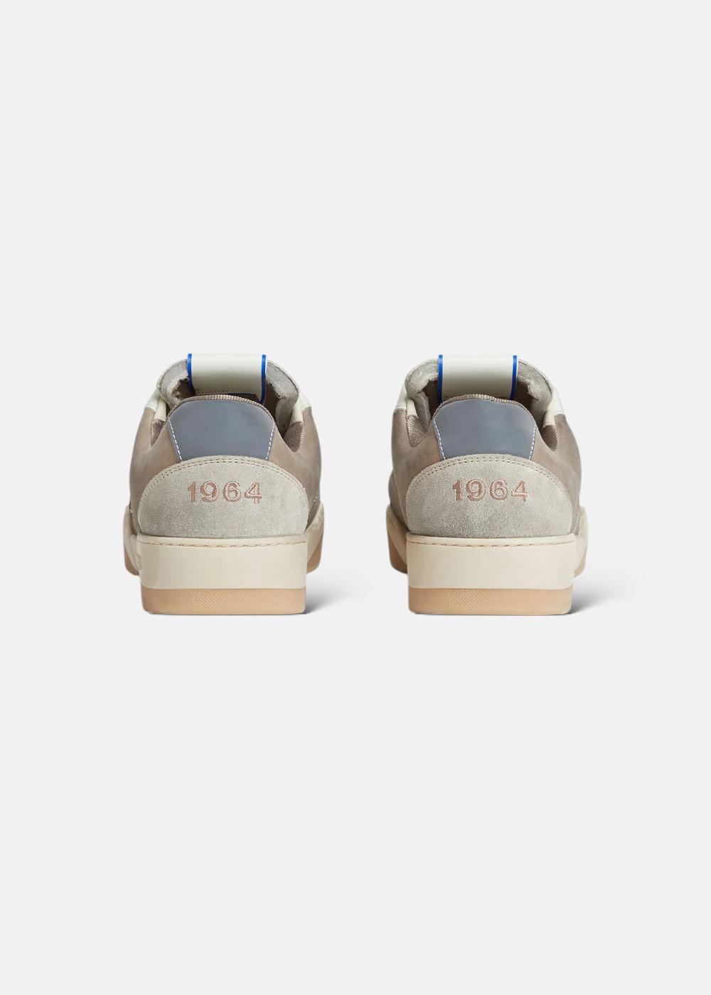 Vue arrière des baskets Dsquared2 Spiker montrant le logo noir sur le talon et la semelle gomme.