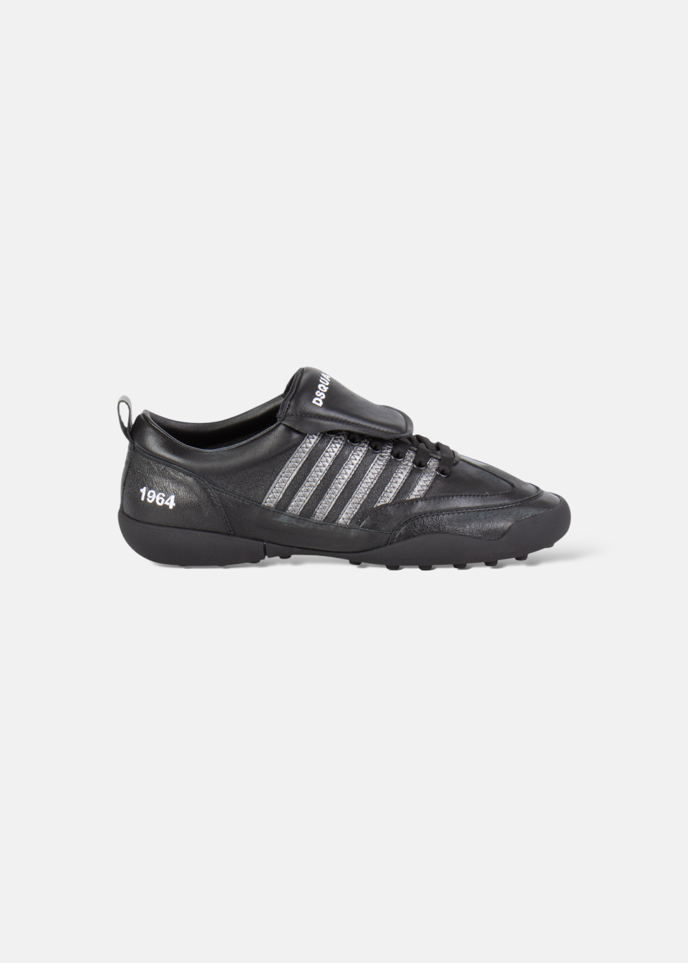 vue de profil de la baskets basses Dsquared2 soccer en cuir noir
