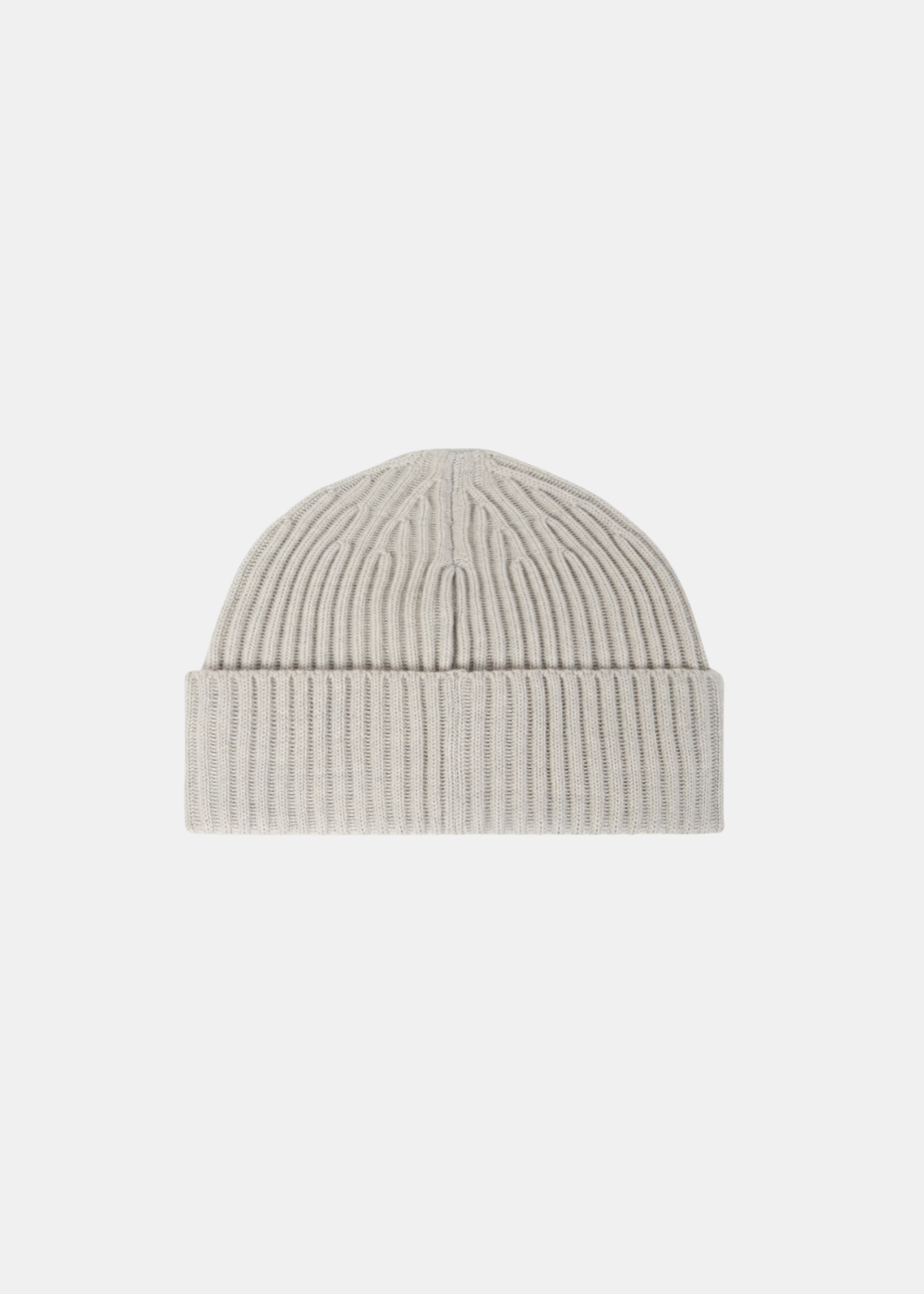 Packshot de dos d'un bonnet en laine côtelée gris clair Stone Island avec revers uni sans logo visible.