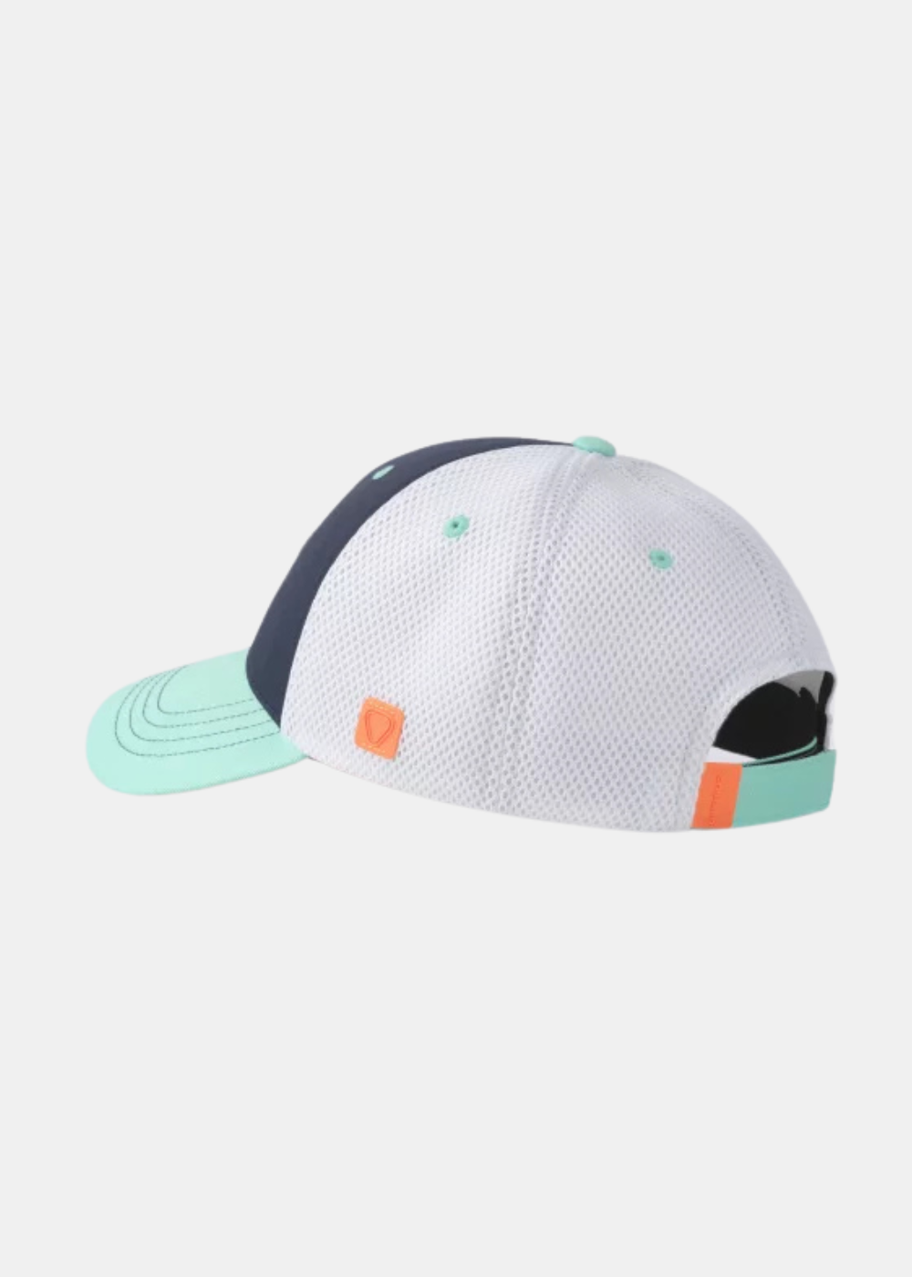 cette photo montre la casquette gertrude 2 tones coloris marine et menthe de derriere et met en avant la fermeture reglable.