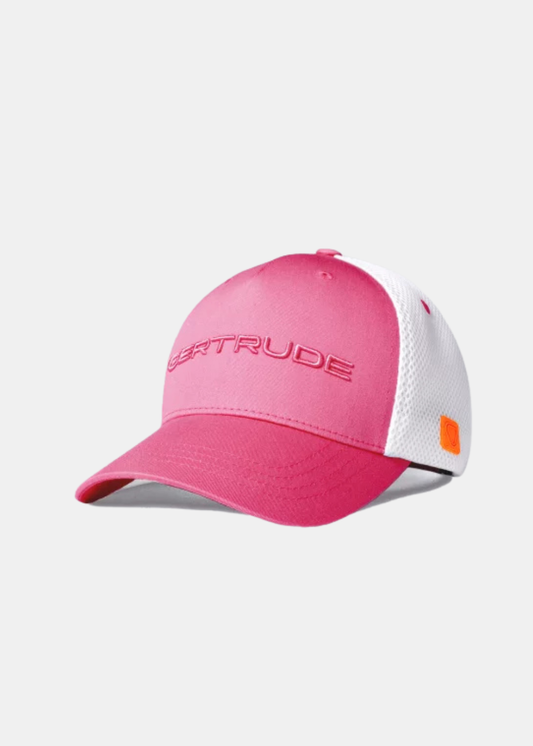 vue de face de la casquette gertrude benja rose fushia sur fond blanc
