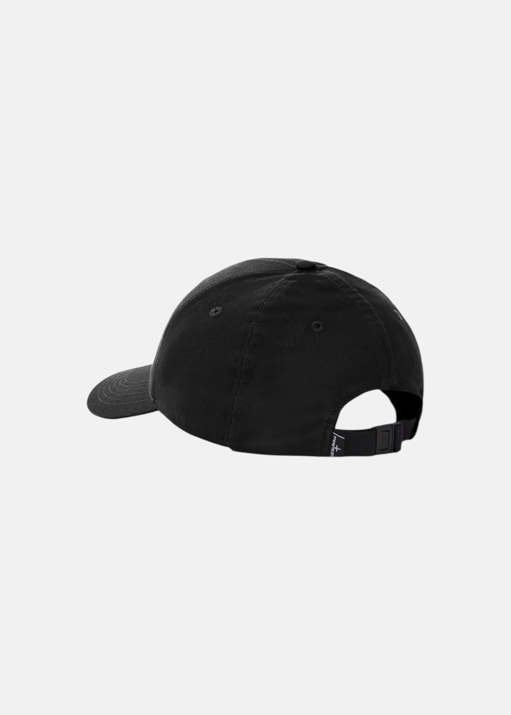Casquette Stone Island noire, vue de deux montrant la sangle d'ajustement.