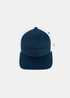 Packshot de face de la casquette trucker Gertrude bleu marine avec panneau arrière en filet blanc et broderie ton sur ton
