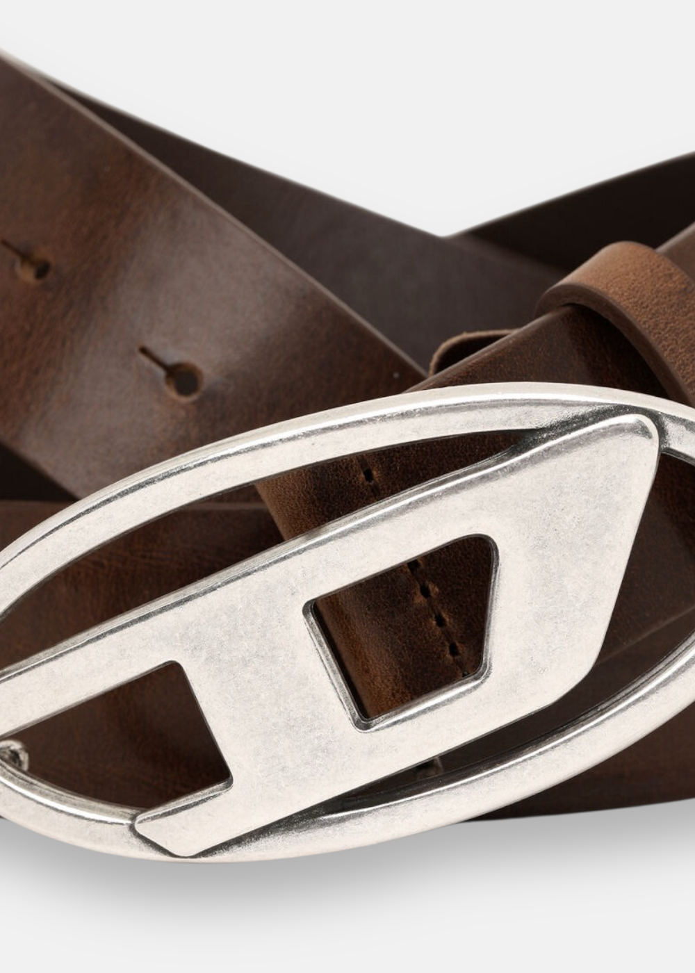 detail de la ceinture diesel 1dr cuir marron.