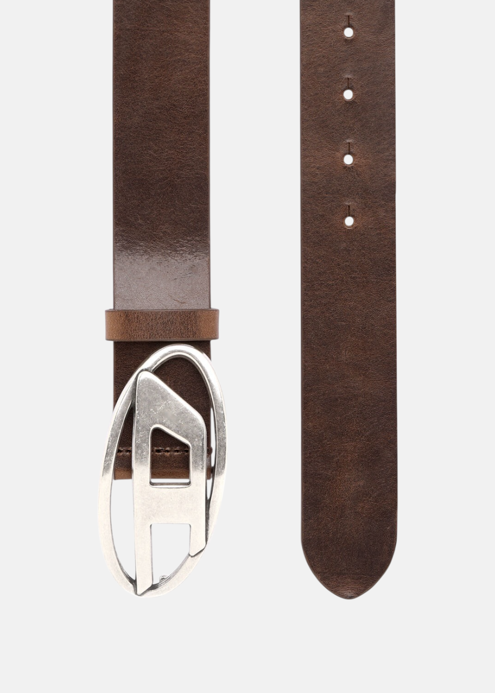 detail de la boucle ceinture diesel 1dr cuir marron