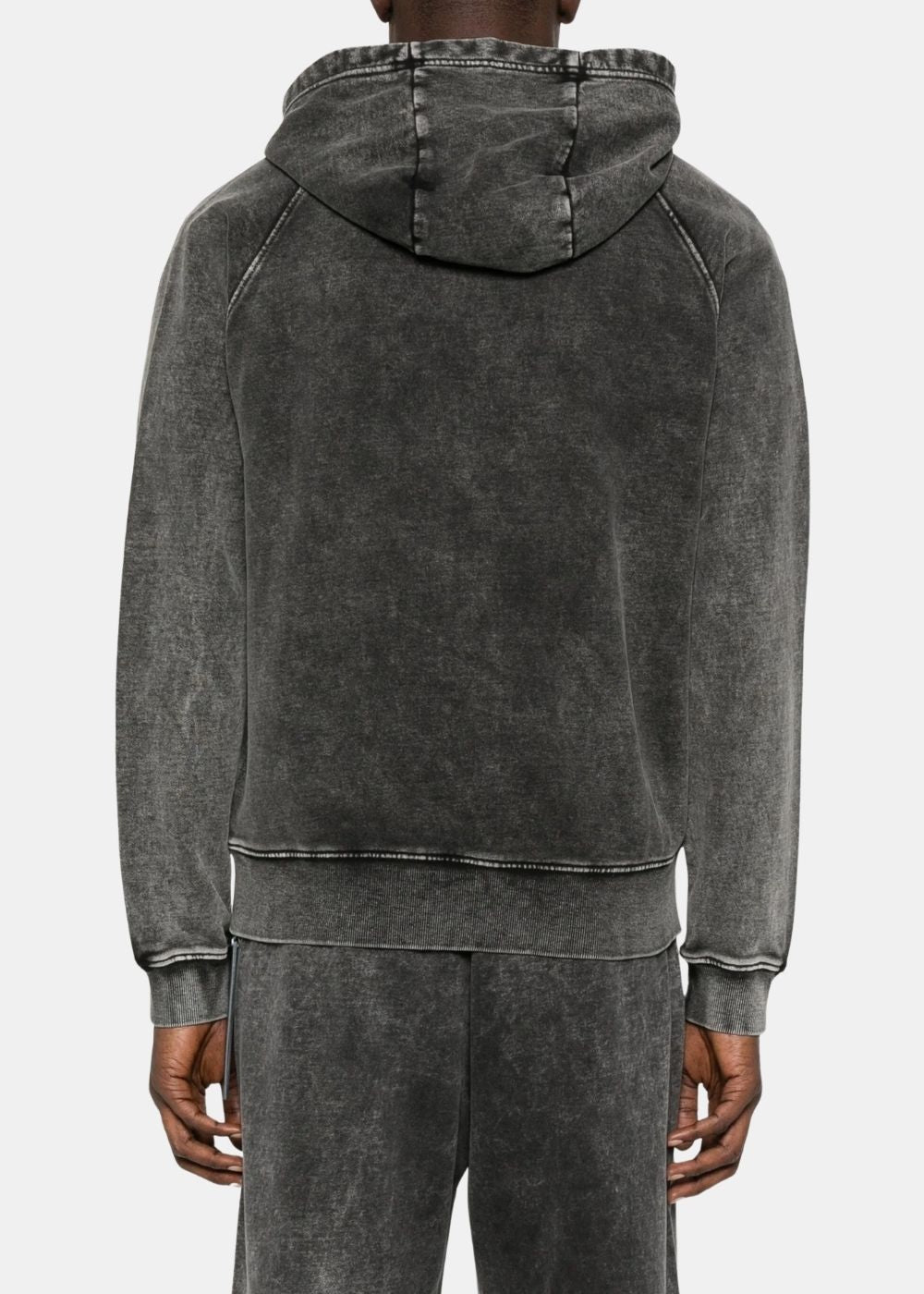 Vue de dos du hoodie Diesel FW25, montrant la coupe ample de la capuche et les finitions délavées aux coutures.