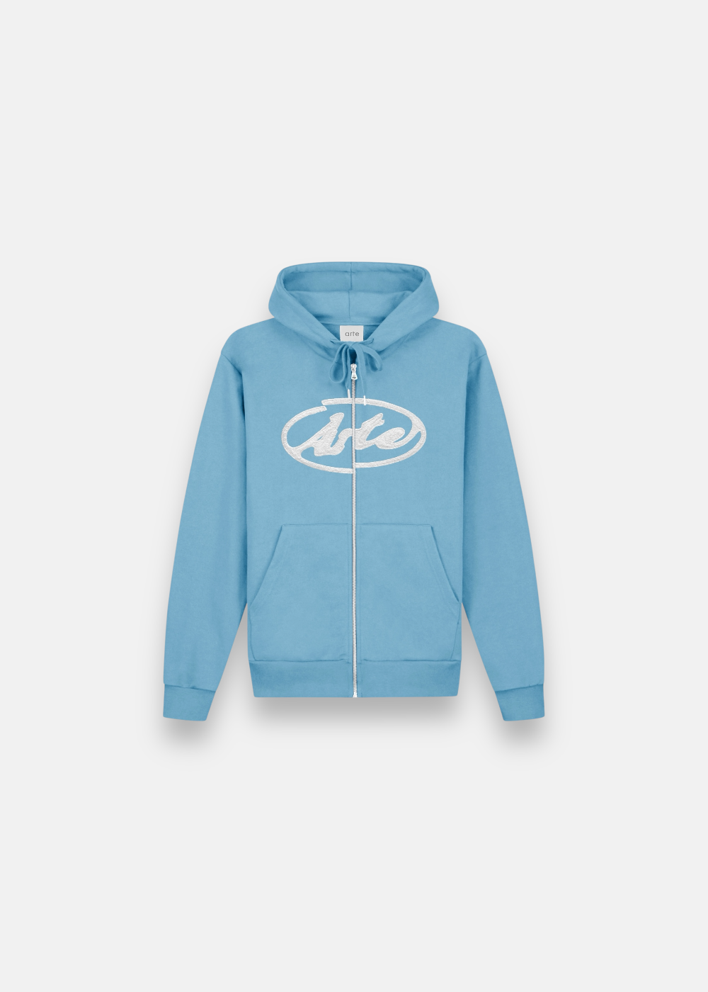 Hoodie zippé bleu Arte Antwerp avec grand logo circulaire blanc brodé sur la poitrine, vue de face.
