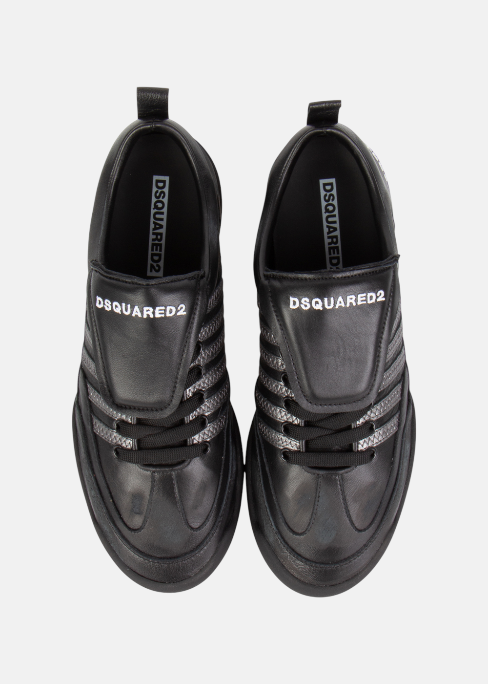 vue de haut de la languette football de la baskets basses Dsquared2 soccer en cuir noir
