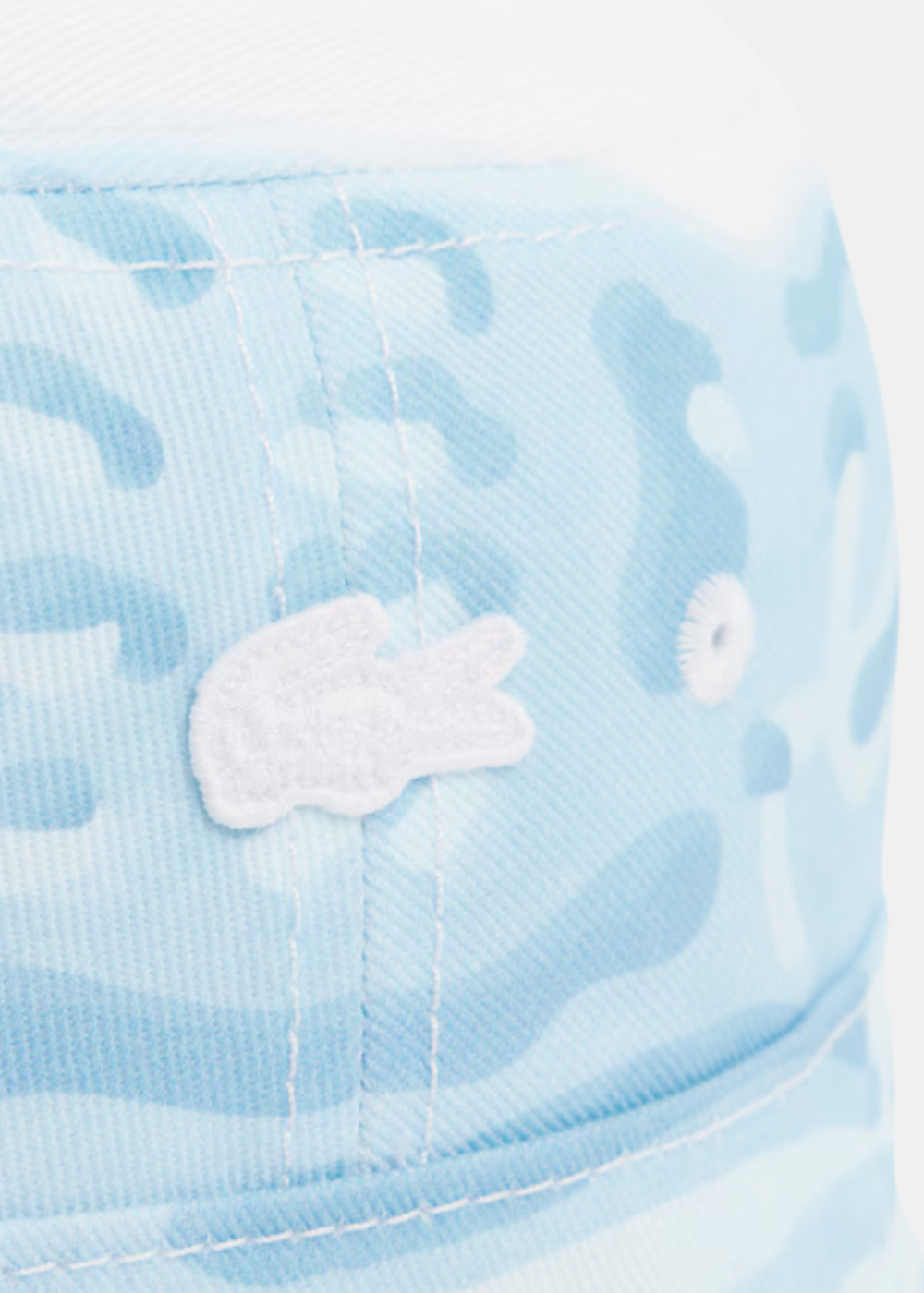 zoom sur le logo du  Bob Lacoste imprimé crocodile XXL - bleu