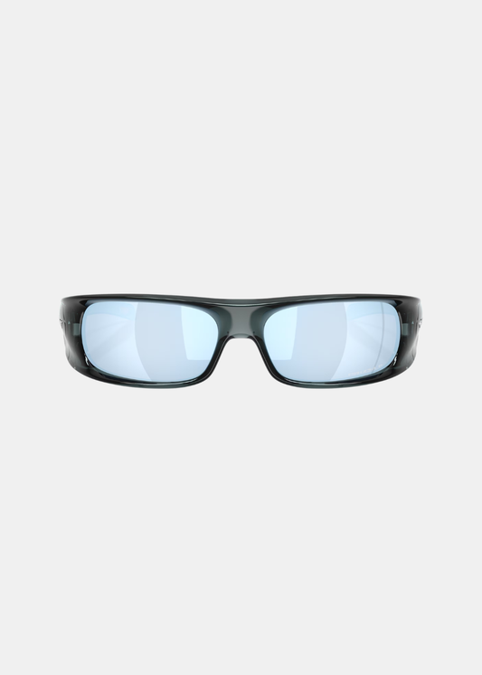 Lunettes de soleil Oakley Highland monture grise translucide et verres prizm deep water polarized de face