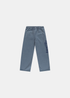 Packshot de face du pantalon de survêtement bleu délavé Arte Antwerp avec logo pochoir sur la jambe.