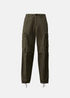 Pantalon cargo C.P. Company Microreps gris, coupe ample, avec lentille signature sur la poche cargo.