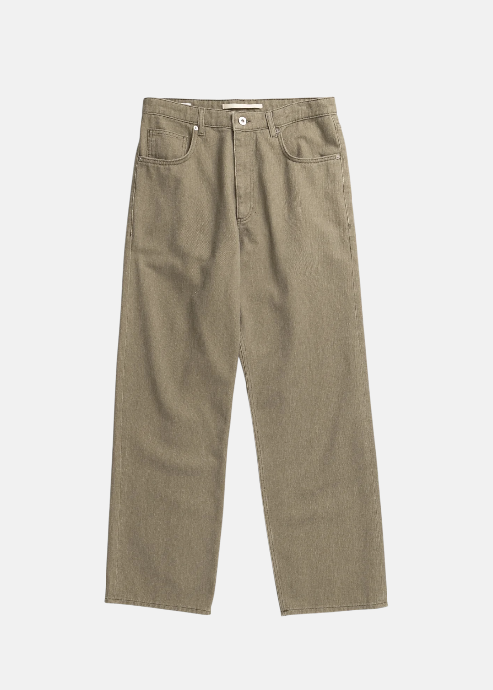 Pantalon Homme Norse Projects en twill kaki, coupe décontractée avec poches cavalières, vue de face.
