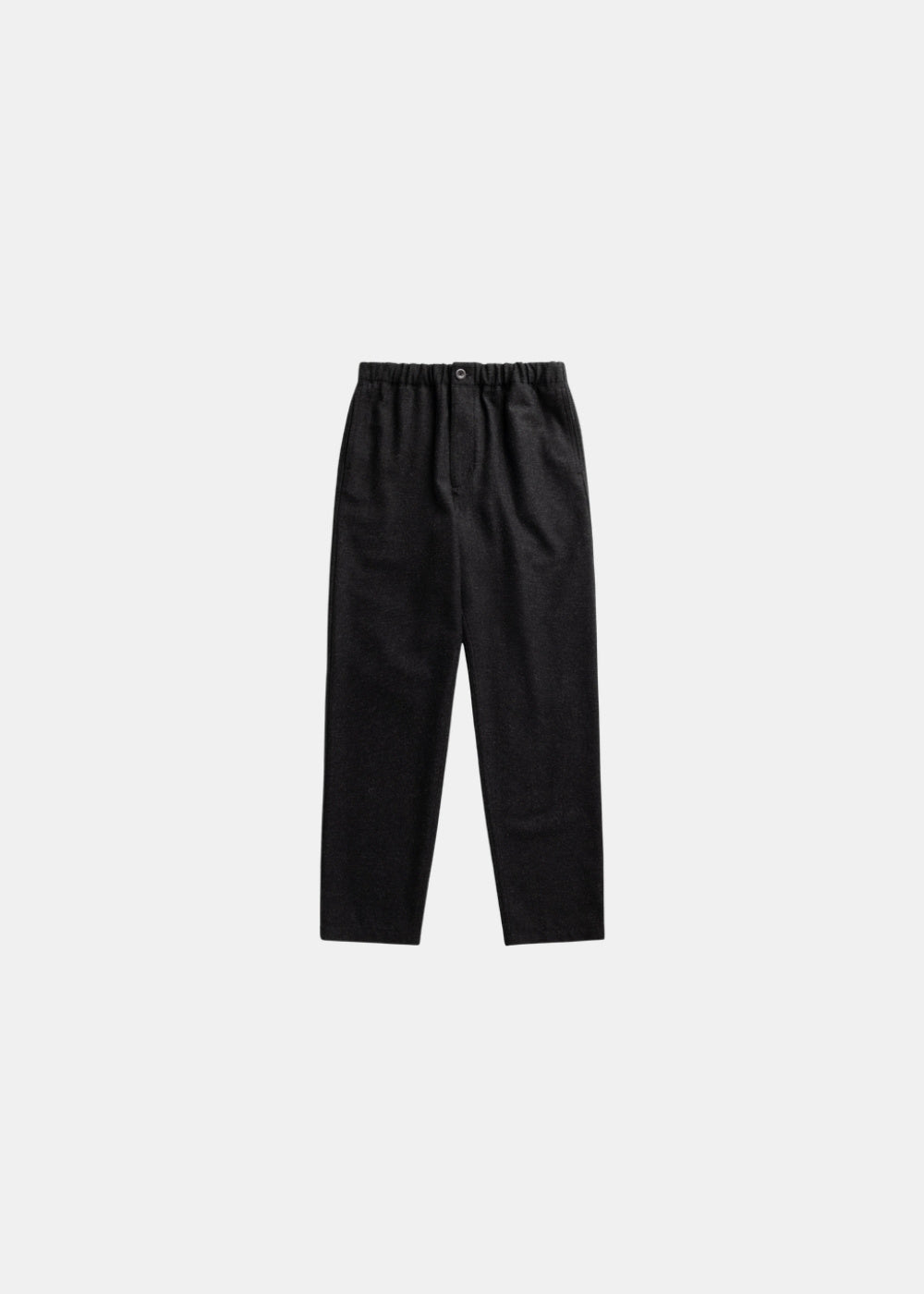 Packshot de face d'un pantalon regular gris anthracite Norse Projects Trysil avec taille élastiquée et coupe droite ample.