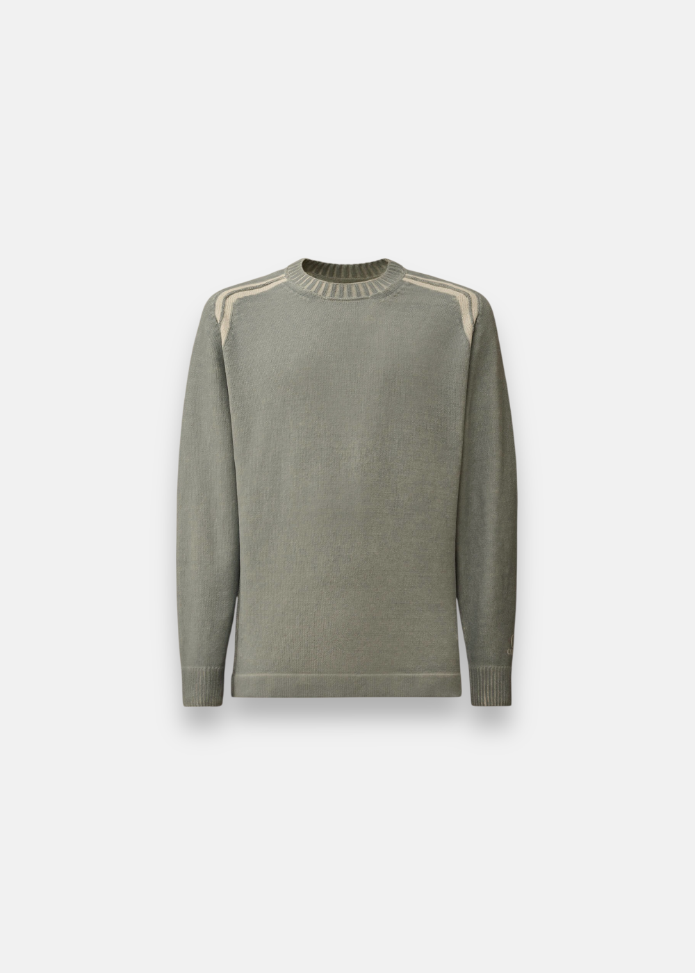 Pull C.P. Company en maille chenille bleue, teinture artisanale double dyed, présenté à plat de face.