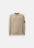 Pull C.P. Company Lambswool GRS col rond, couleur beige clair, laine certifiée, produit à plat.
