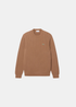 Packshot du pull en maille torsadée marron camel Lacoste avec col rond et logo crocodile
