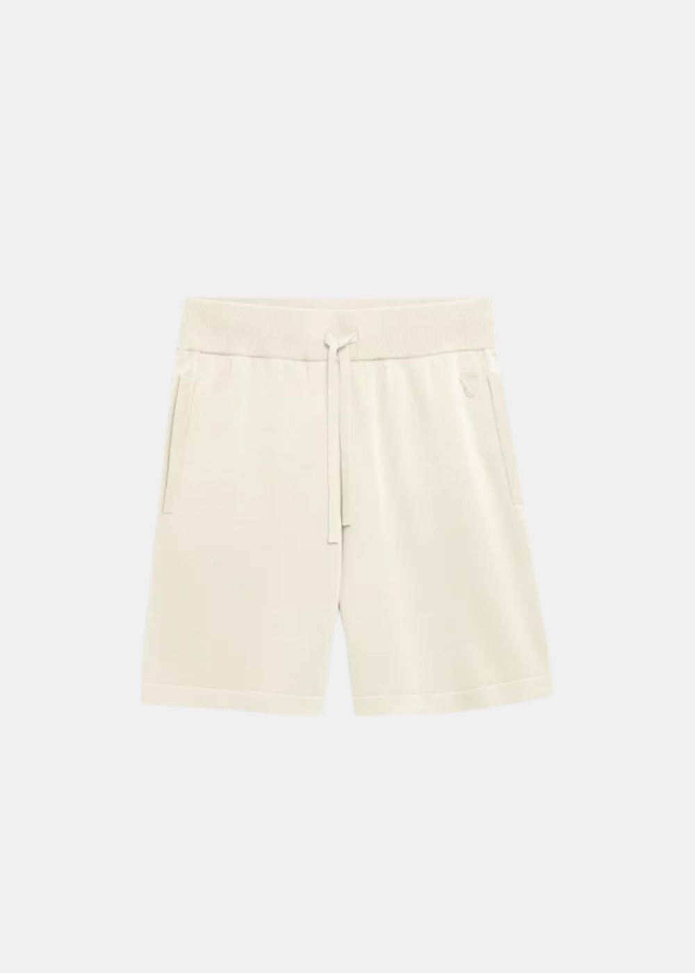 vue de face a plat du short gertrude isidore (beige)