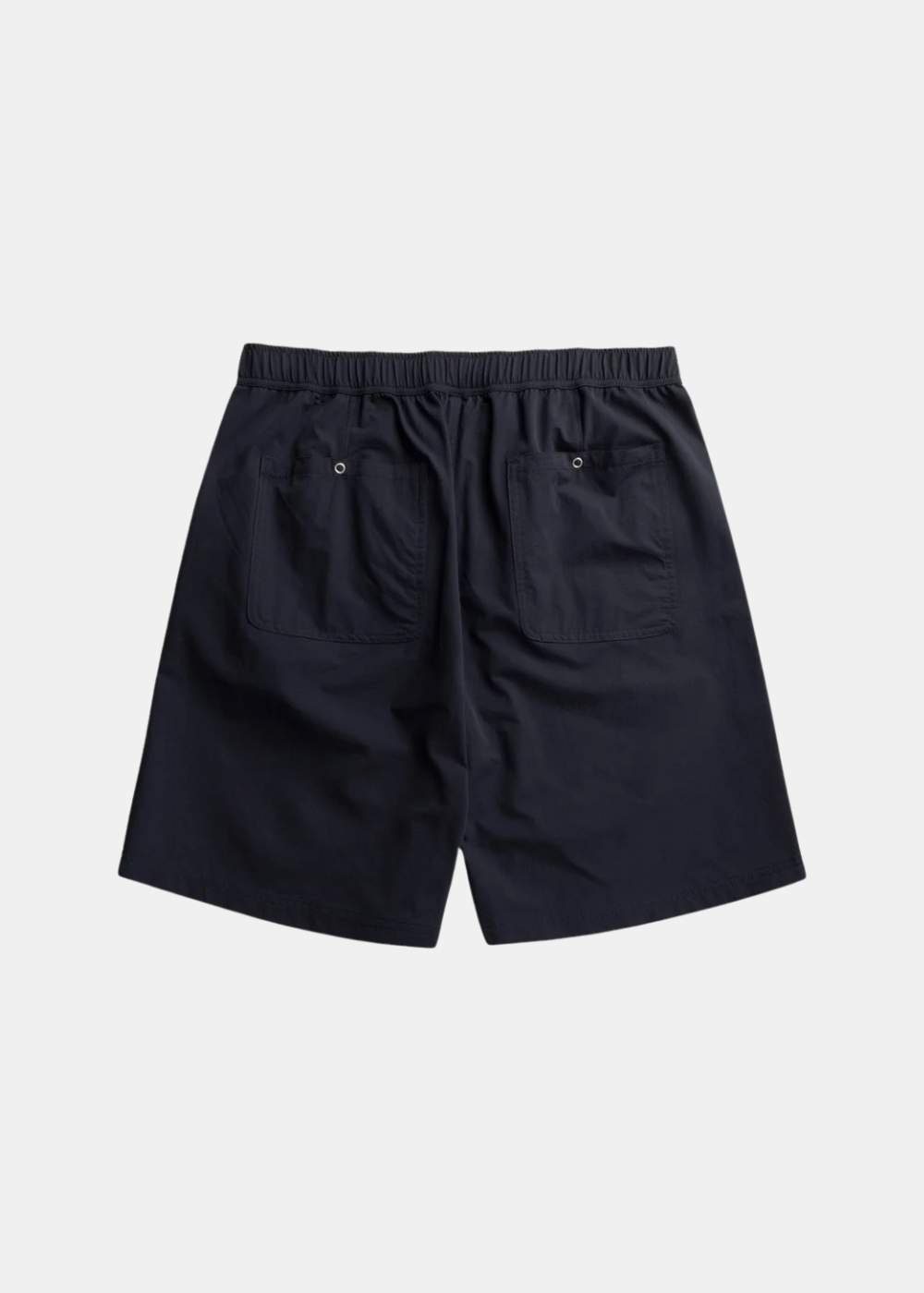 Packshot de dos du short technique Kvitfjell marine Norse Projects montrant la poche arrière et la coupe.