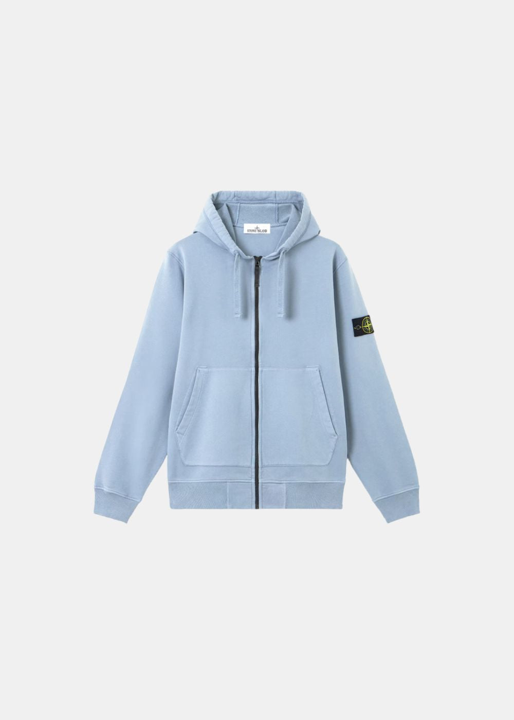 Sweat à capuche zippé Stone Island 100% coton biologique bleu ciel coupe regular teint en pièce SS26 vue de face