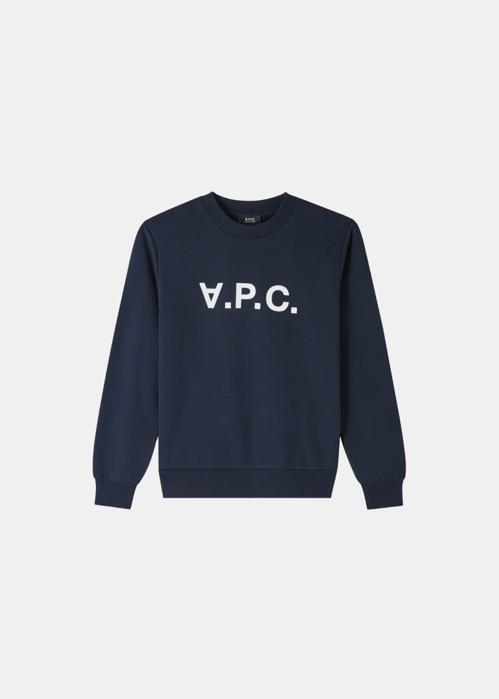 Sweat en coton bio bleu marine APC VPC avec grand logo blanc imprimé sur la poitrine, présenté à plat