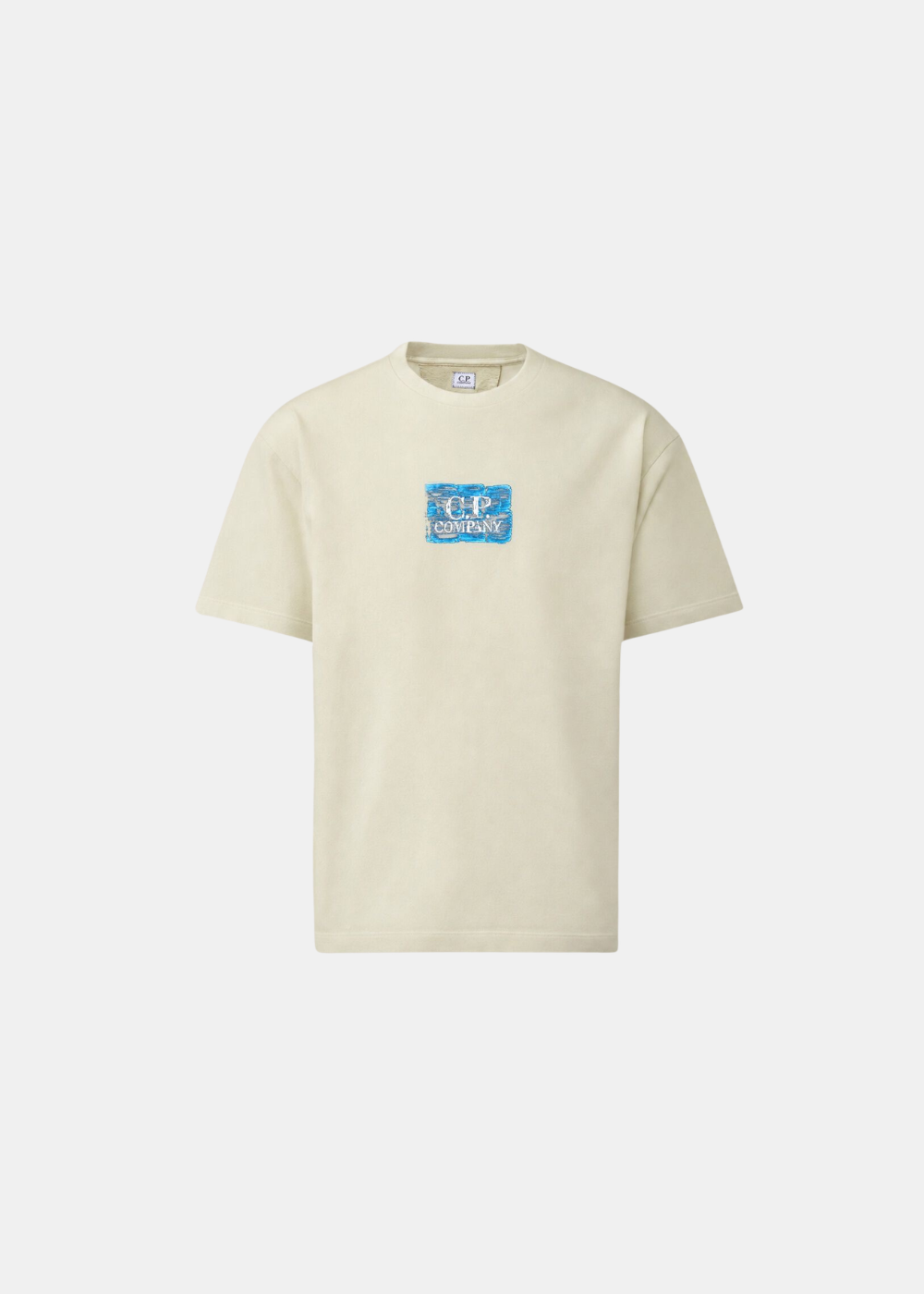 Packshot de face d'un t-shirt col rond en jersey de coton beige C.P. Company avec logo brossé bleu sur le torse.