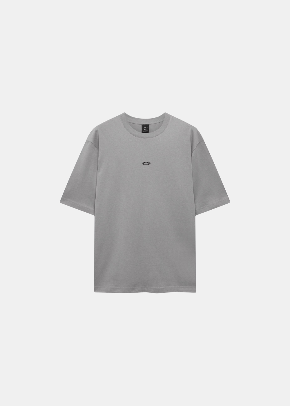Packshot de face du t-shirt homme Oakley Metal Rise en coton suédé gris cement avec mini logo Ellipse sur la poitrine