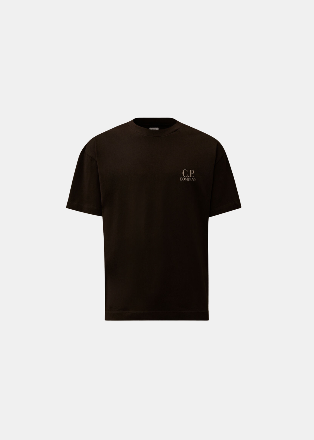 T-shirt Homme noir C.P. Company avec petit logo blanc sur la poitrine, vue de face, packshot produit.