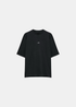 T-shirt Oakley Latitude Veil noir présenté de face à plat avec logo central gris clair.
