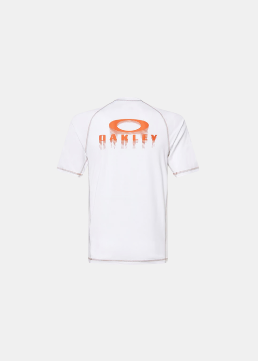 T-shirt de surf Oakley Ventura blanc avec grand logo et lettrage orange imprimés dans le dos.