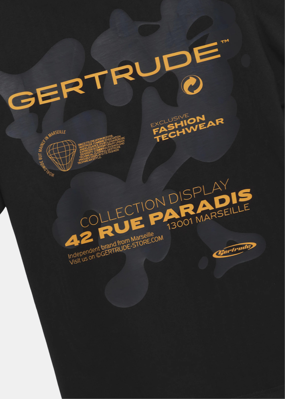zoom sur le logo gertrude du t-shirt gertrude spot noir